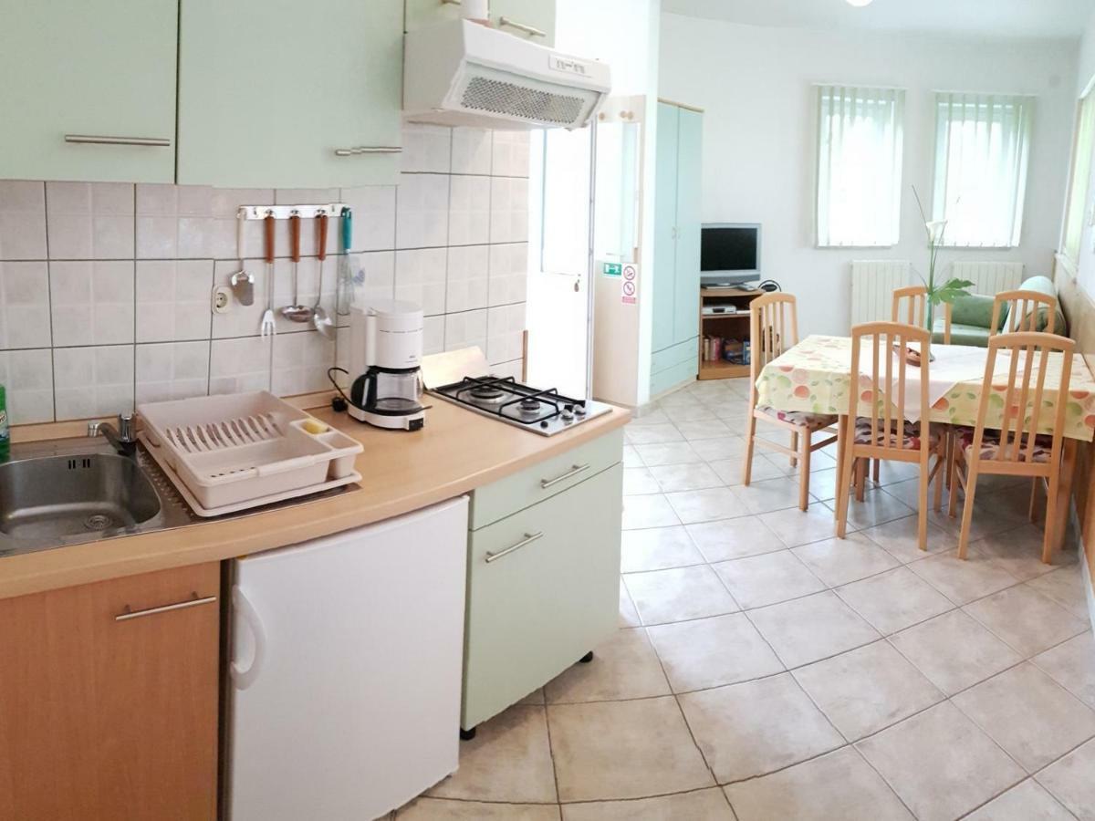 Noela Apartment